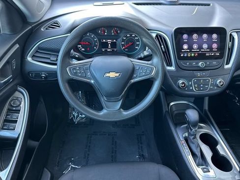 Used 2023 Chevrolet Malibu LT FWD image 16