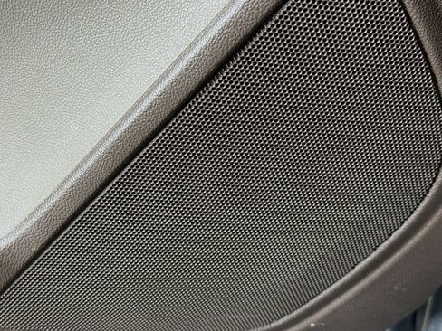 Used 2022 GMC Canyon Denali RWD image 22