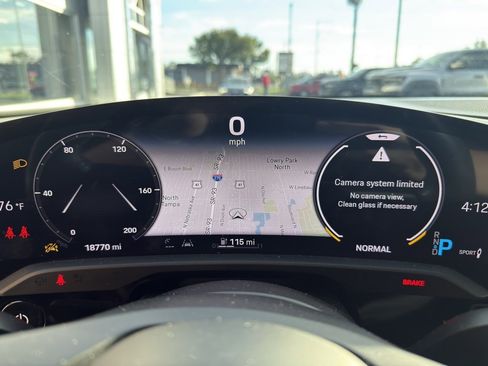 Used 2022 Porsche Taycan image 21