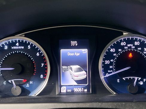 Used 2015 Toyota Camry XLE FWD image 22