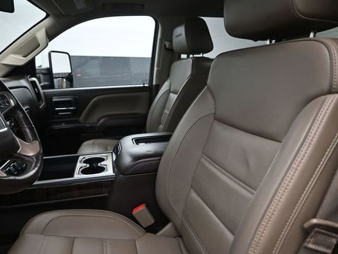 Used 2016 GMC Sierra 3500 Denali w/ Duramax Plus Package image 8