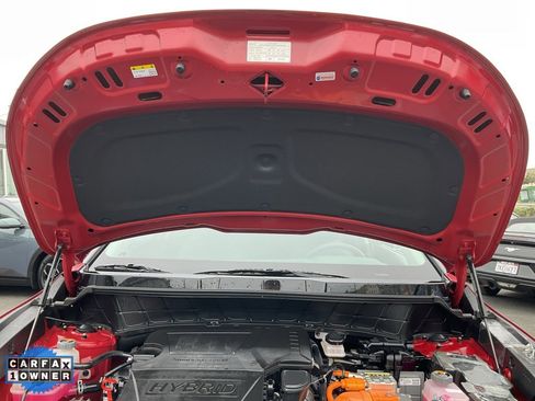 Used 2024 Kia Niro EX Touring image 11