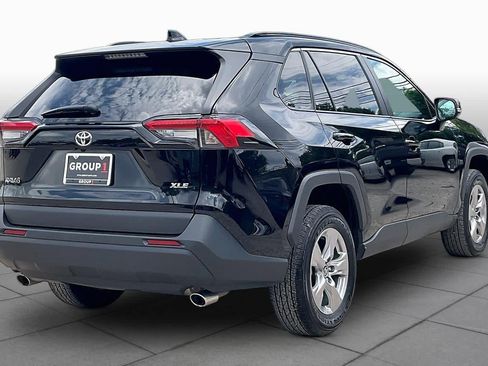 Used 2025 Toyota RAV4 XLE FWD image 13