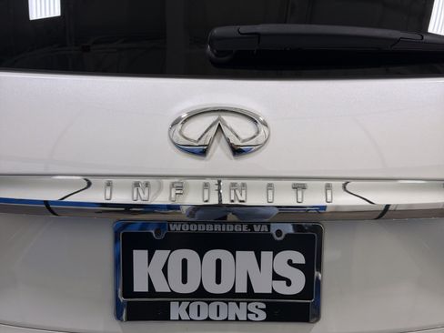 Used 2019 INFINITI QX60 Luxe w/ Sensory Package FWD image 18