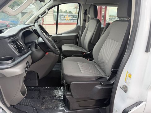 Used 2024 Ford Transit 350 XLT RWD image 11