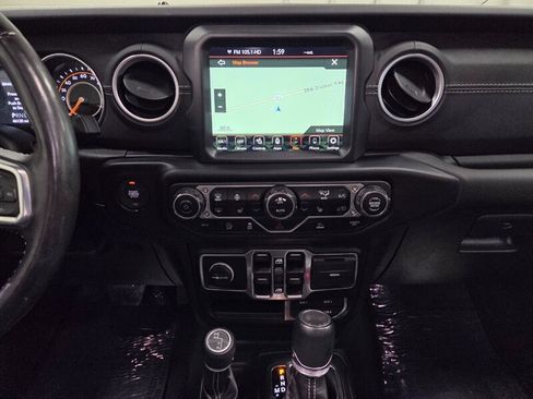 Used 2022 Jeep Wrangler Unlimited Sahara w/ LED Lighting Group AWD/4WD image 48