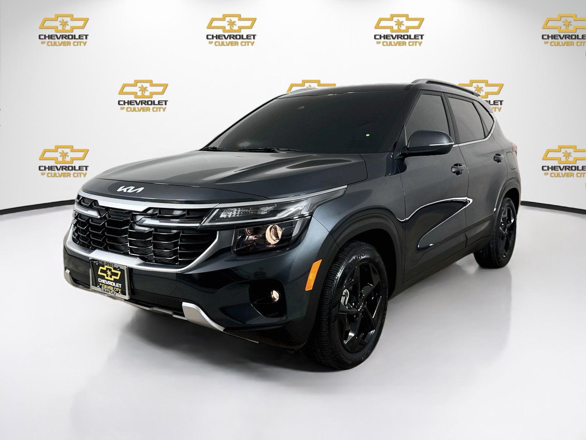 Used 2026 Kia Seltos EX w/ EX Sunroof Package FWD image 3