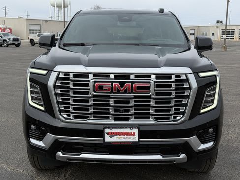 New 2026 GMC Yukon XL Denali w/ Sun & Power Step Package image 9