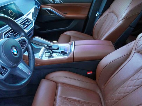 Used 2023 BMW X6 xDrive40i w/ M Sport Package image 11