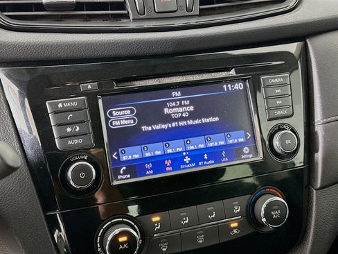 Used 2018 Nissan Rogue S AWD/4WD image 21