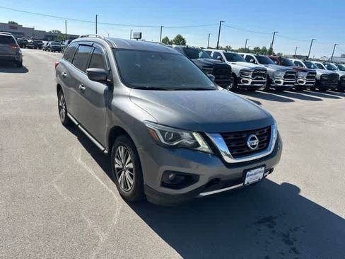 Used 2020 Nissan Pathfinder SV AWD/4WD image 22