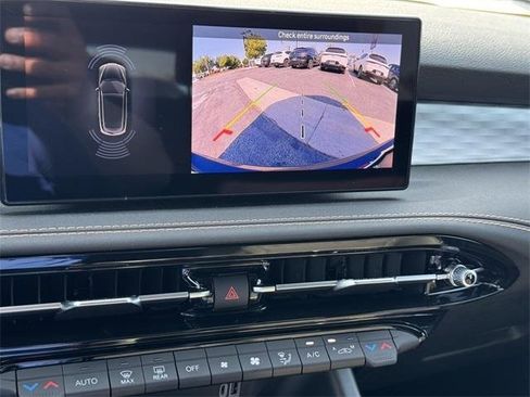 New 2025 Alfa Romeo Tonale w/ Premium Package image 14