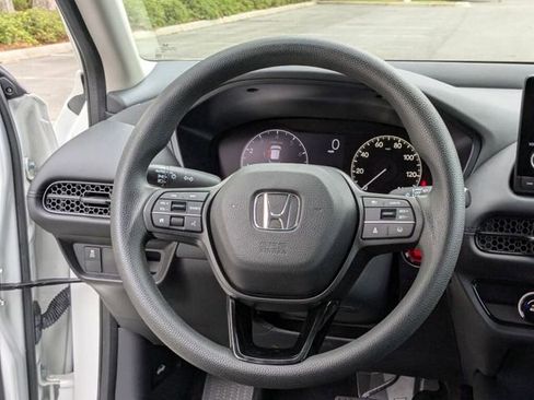 Certified 2024 Honda HR-V LX image 18
