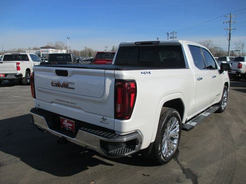 Used 2020 GMC Sierra 1500 SLT w/ SLT Premium Plus Package image 4