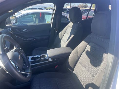 Used 2025 Chevrolet Equinox LT image 35