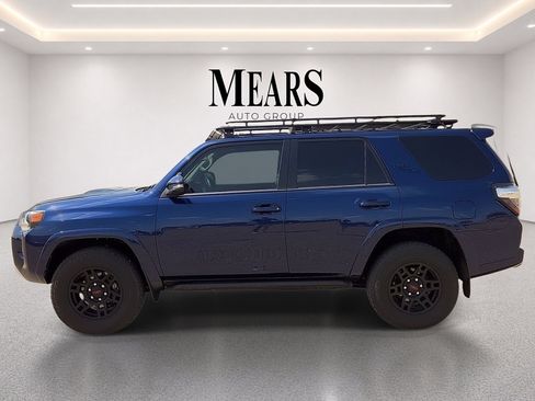 Used 2024 Toyota 4Runner TRD Off-Road Premium w/ Moonroof Package AWD/4WD image 2