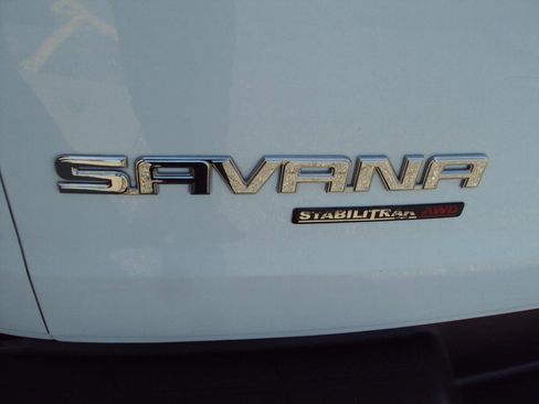 Used 2012 GMC Savana 1500 AWD image 31