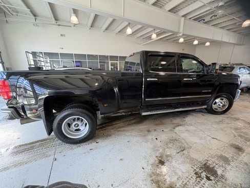 Used 2017 Chevrolet Silverado 3500 LTZ w/ Duramax Plus Package image 6