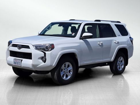 Used 2024 Toyota 4Runner SR5 RWD image 8