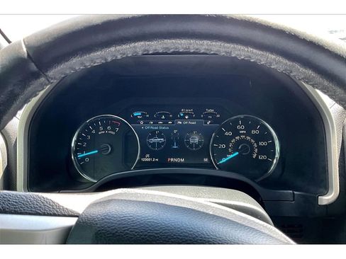 Used 2020 Ford F150 Lariat w/ Equipment Group 502A Luxury AWD/4WD image 29