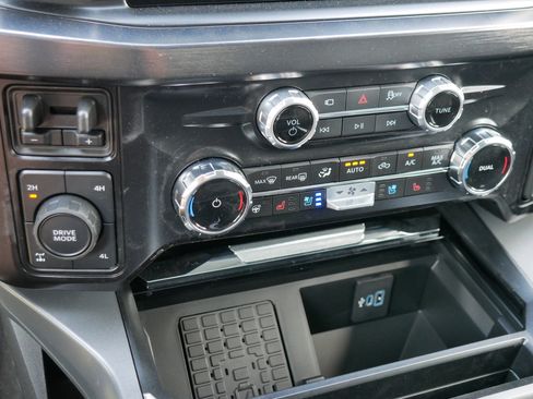 New 2025 Ford F250 Lariat w/ Lariat Ultimate Package image 19