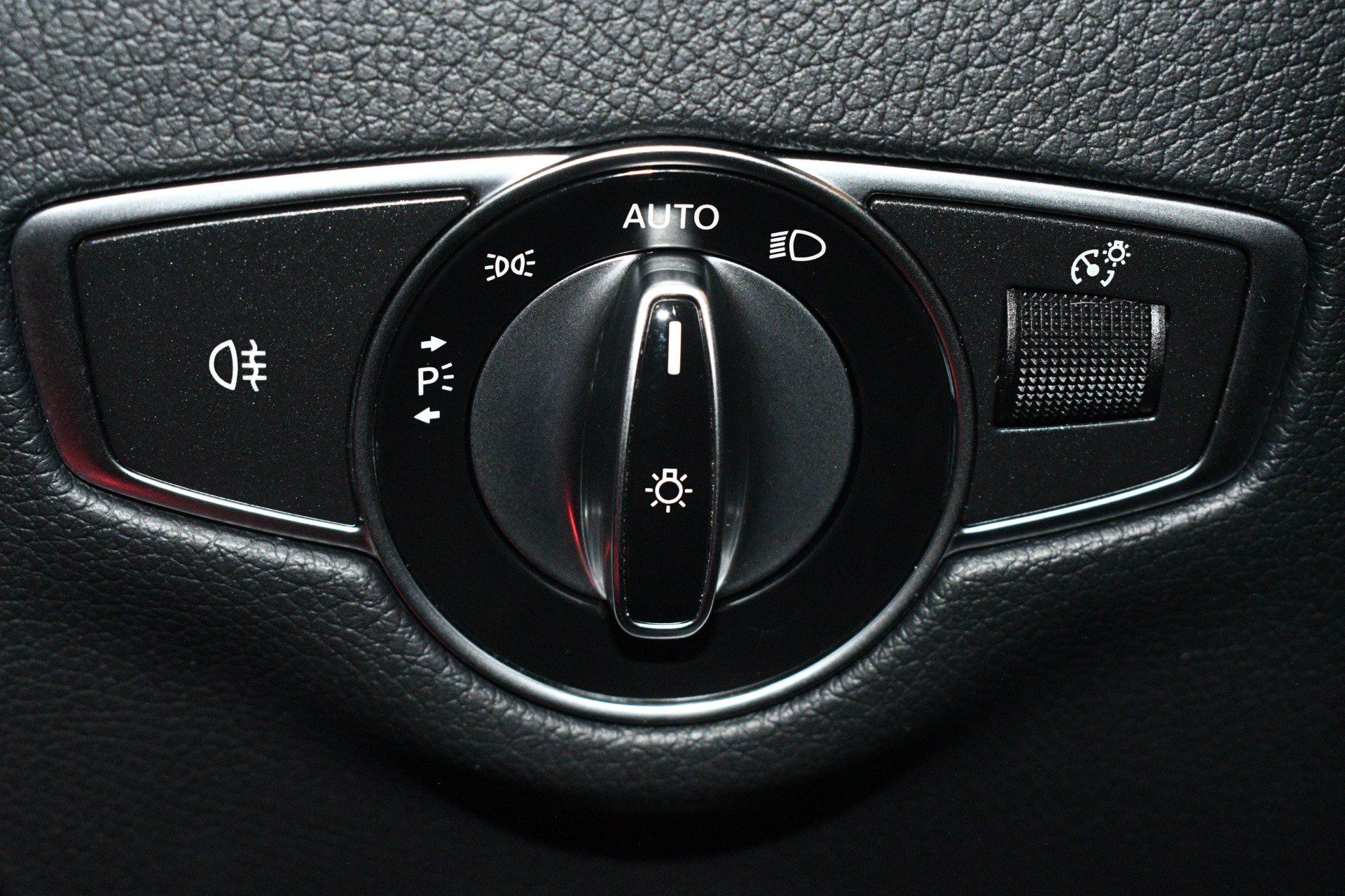 Used 2021 Mercedes-Benz E 53 AMG 4MATIC Sedan image 39