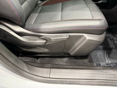 Used 2024 Chevrolet Equinox EV RS image 20