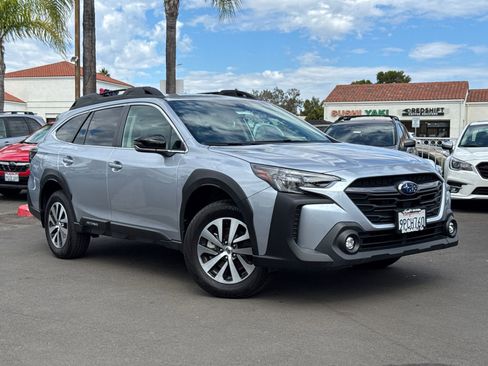 Certified 2025 Subaru Outback Premium image 2
