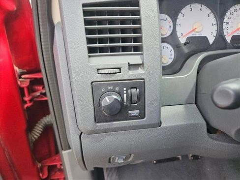 Used 2007 Dodge Ram 1500 Truck ST w/ SXT Group RWD image 16