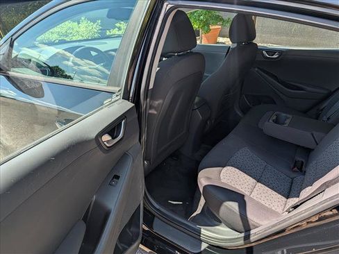 Used 2019 Hyundai Ioniq Plug-In Hybrid FWD image 23
