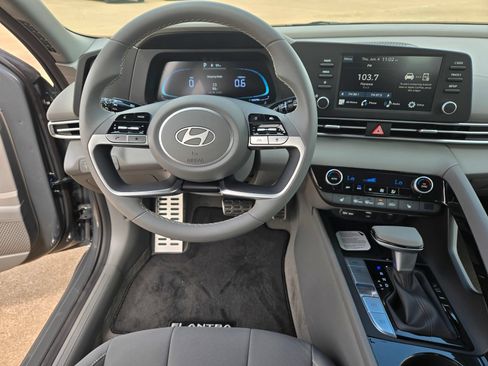 New 2026 Hyundai Elantra SEL Sport Premium FWD image 9