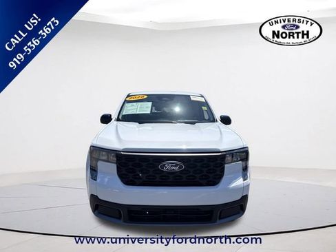 Used 2025 Ford Maverick XLT w/ XLT Luxury Package AWD/4WD image 2