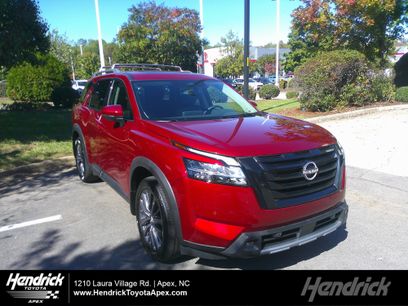 Used 2023 Nissan Pathfinder SL w/ SL Premium Package