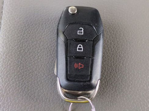 Certified 2022 Ford F250 XL w/ Power Equipment Group image 31