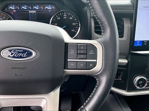 Used 2022 Ford Expedition XLT AWD/4WD image 12