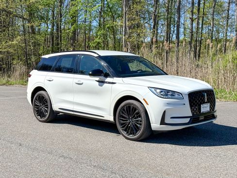 Used 2023 Lincoln Corsair Reserve w/ Jet Appearance Package AWD/4WD image 1
