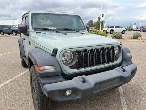 Used 2024 Jeep Wrangler Sport AWD/4WD image 13