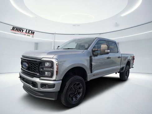 Used 2024 Ford F350 XL w/ STX Appearance Package AWD/4WD image 7