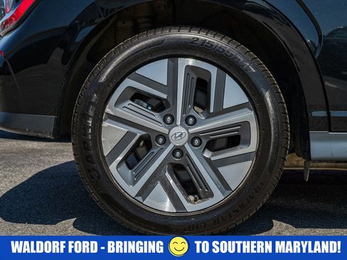 Used 2023 Hyundai Kona SEL FWD image 16