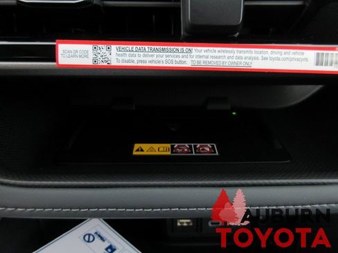 New 2026 Toyota Highlander XLE image 17