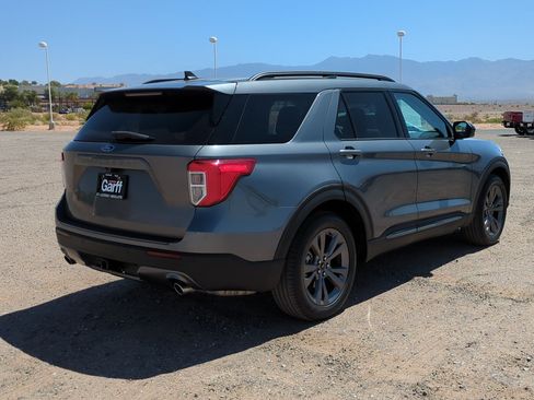 Used 2023 Ford Explorer XLT w/ Equipment Group 202A RWD image 3