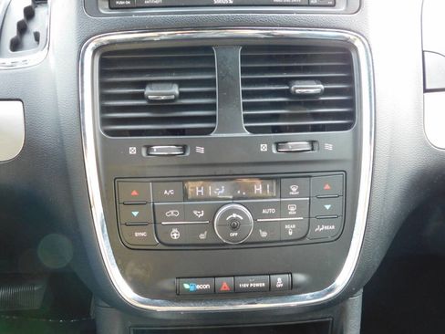 Used 2019 Dodge Grand Caravan GT image 14