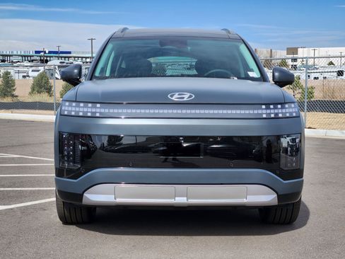 New 2026 Hyundai Ioniq 9 Limited AWD/4WD image 8