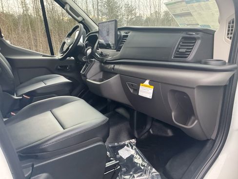 New 2026 Ford Transit 250 148 Medium Roof image 11