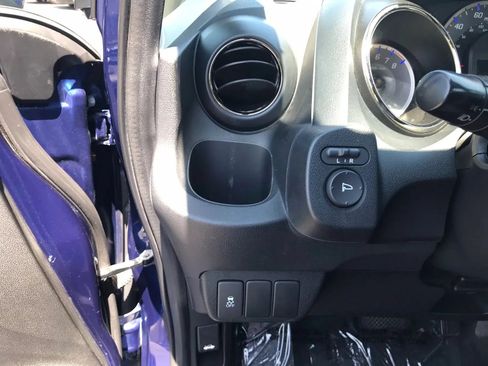 Used 2013 Honda Fit Sport image 12