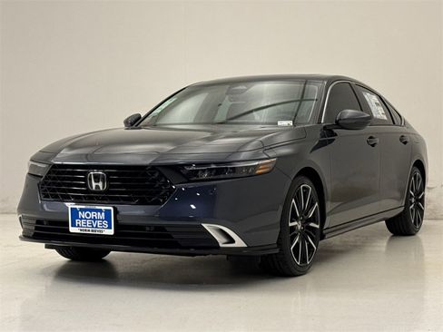 New 2025 Honda Accord Touring image 2