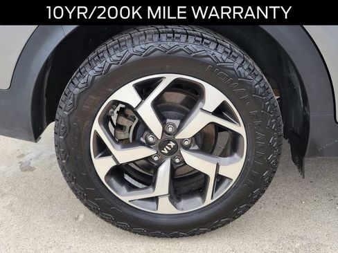 Used 2022 Kia Sportage LX FWD image 5