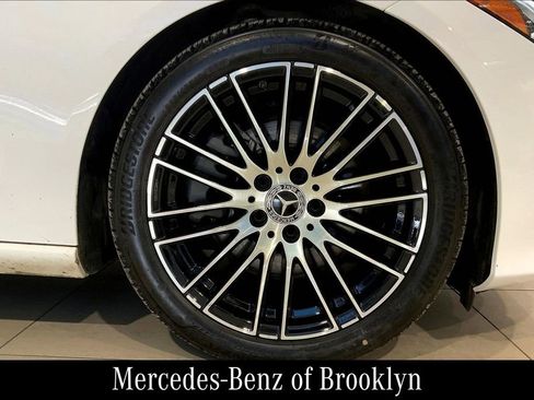 Used 2022 Mercedes-Benz C 300 4MATIC Sedan image 12