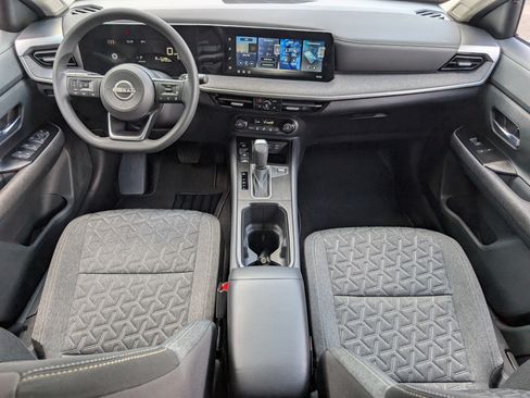 Used 2026 Nissan Kicks SV FWD image 22