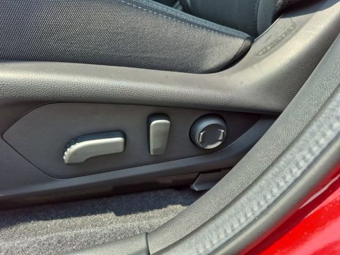 Certified 2026 Subaru Crosstrek 2.5i Premium AWD/4WD image 18
